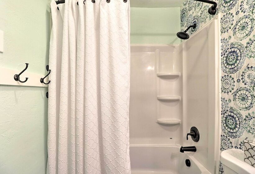 Comfy & Cozy Kalispell Home: Walk To Downtown