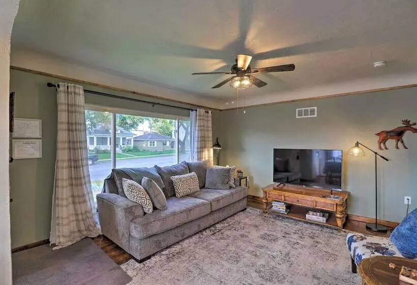 Comfy & Cozy Kalispell Home: Walk To Downtown