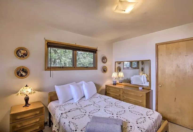 Cozy Baileys Harbor Cottage On Lake Michigan!