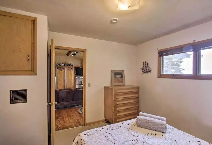 Cozy Baileys Harbor Cottage On Lake Michigan!