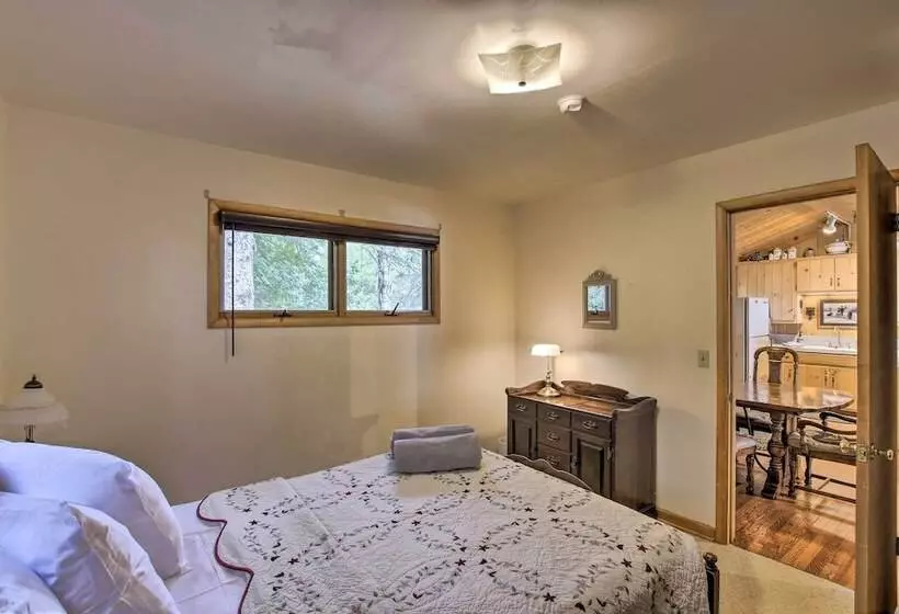 Cozy Baileys Harbor Cottage On Lake Michigan!