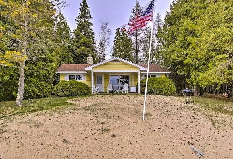 Cozy Baileys Harbor Cottage On Lake Michigan!