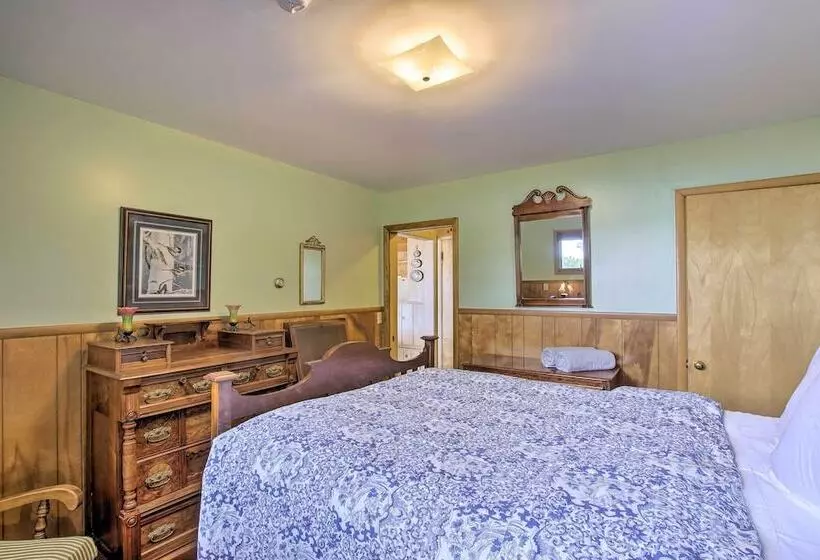 Cozy Baileys Harbor Cottage On Lake Michigan!