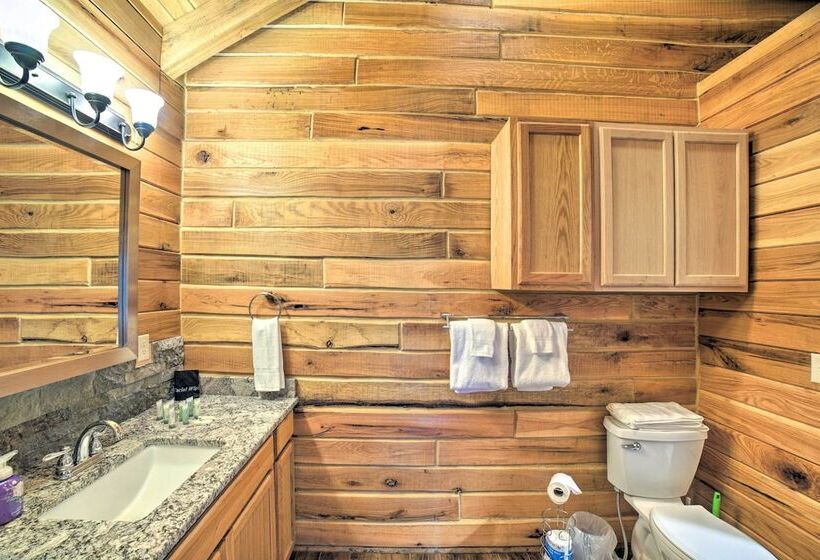 Woodsy Mountain Cabin: 2 Mi To Angel Fire Resort!