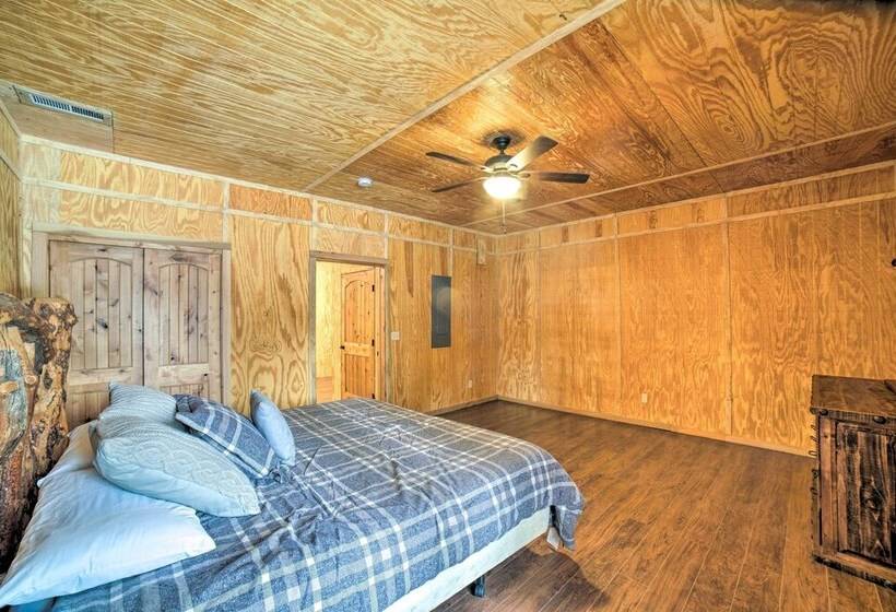 Woodsy Mountain Cabin: 2 Mi To Angel Fire Resort!