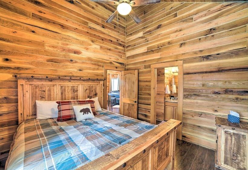 Woodsy Mountain Cabin: 2 Mi To Angel Fire Resort!