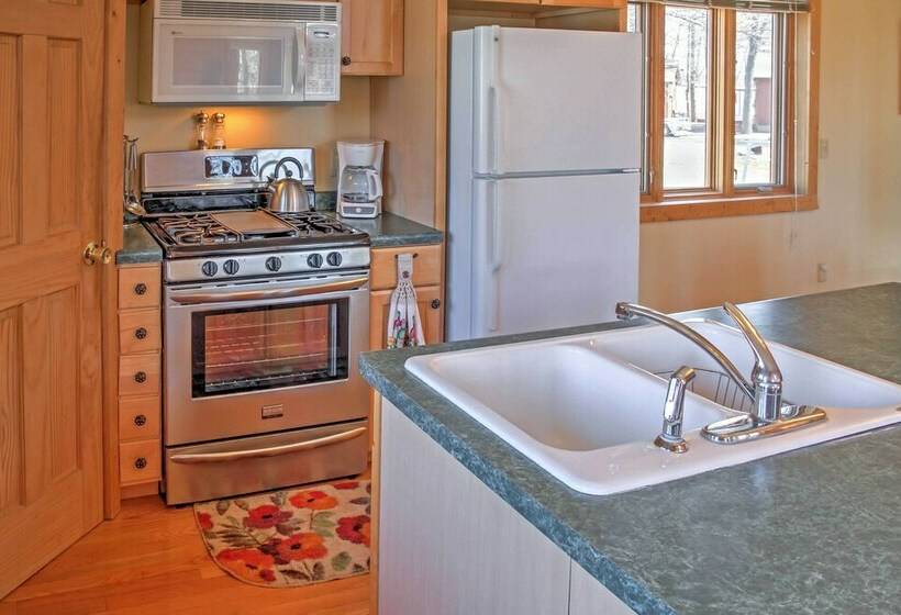 Crosslake Home On Little Pine Lake W/ Boat Landing