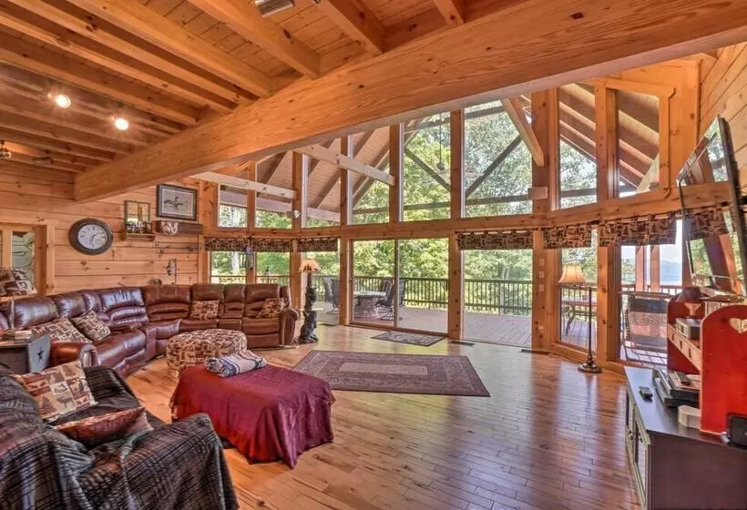 Custom Cabin W/ 12 Acres On Dale Hollow Lake!