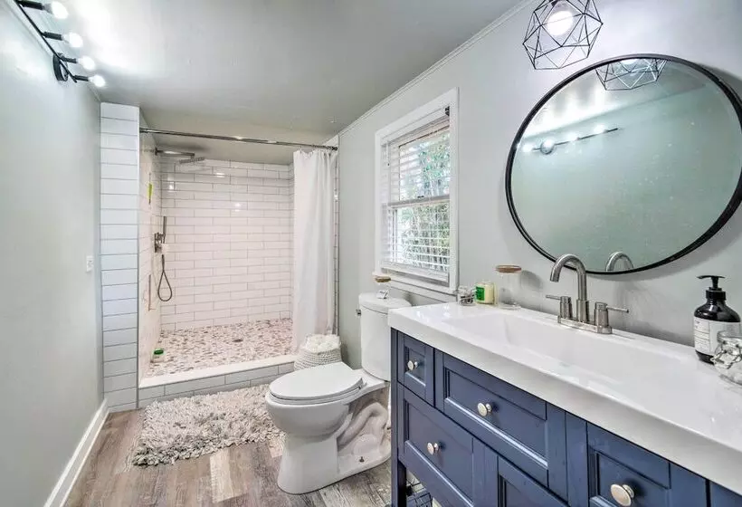 Walk To River & Shops: Downtown Dunnellon Escape