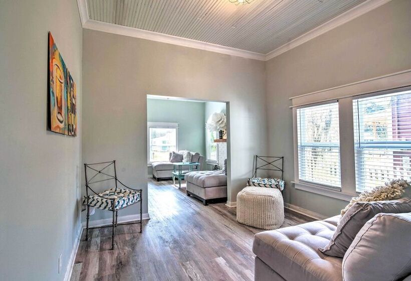 Walk To River & Shops: Downtown Dunnellon Escape