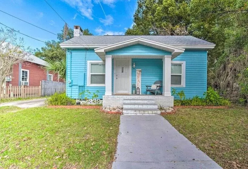 Walk To River & Shops: Downtown Dunnellon Escape