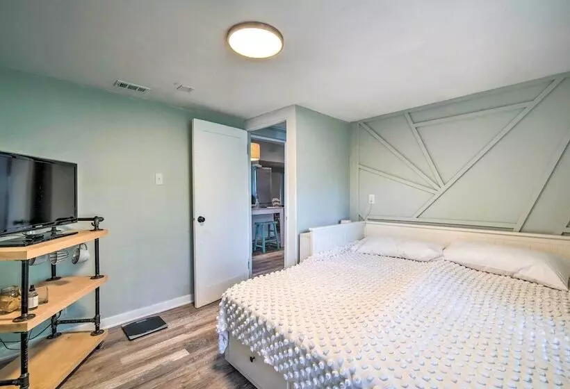 Walk To River & Shops: Downtown Dunnellon Escape