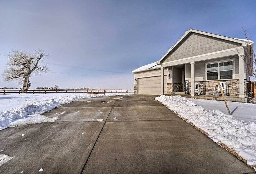 Dreamy Windsor Home With Grill ~ 3 Miles To Lake!