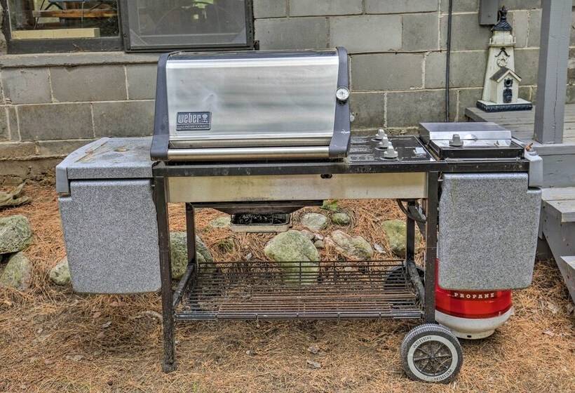 Eagle River Lakefront Retreat W/ Fire Pit & Grill