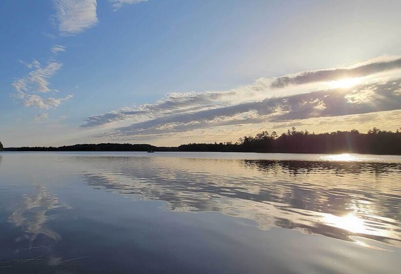 Eagle River Lakefront Retreat W/ Fire Pit & Grill