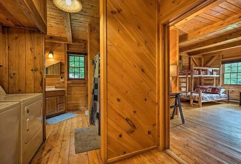 Athol Cabin W/ Deck & Fire Pit, 10 Mi To Lake