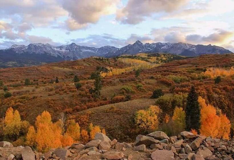 Montrose Adventure Base: Near Skiing & San Juans!