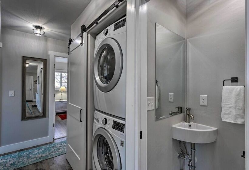 Montrose Adventure Base: Near Skiing & San Juans!