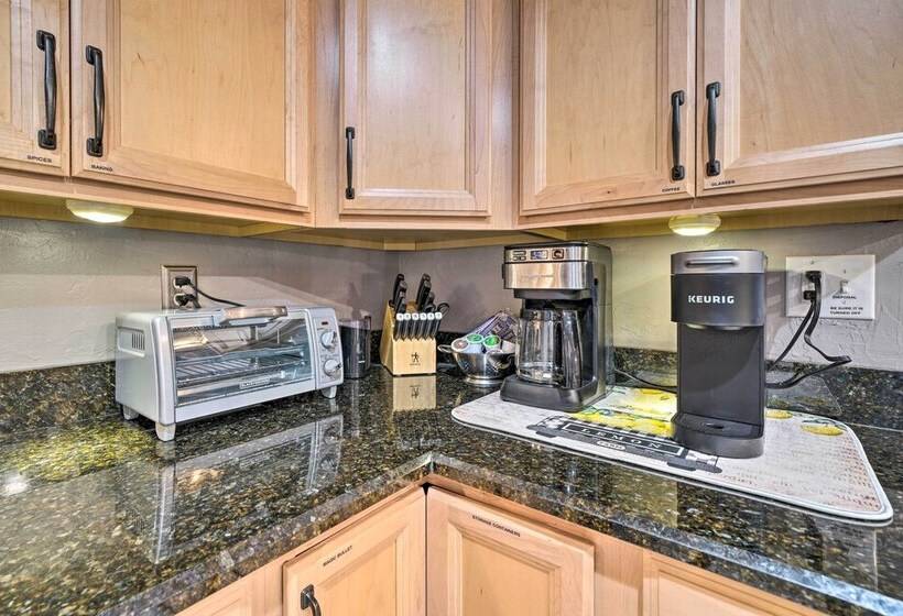 Home W/ Screened Porch ~ 10 Miles To Dtwn Okc!