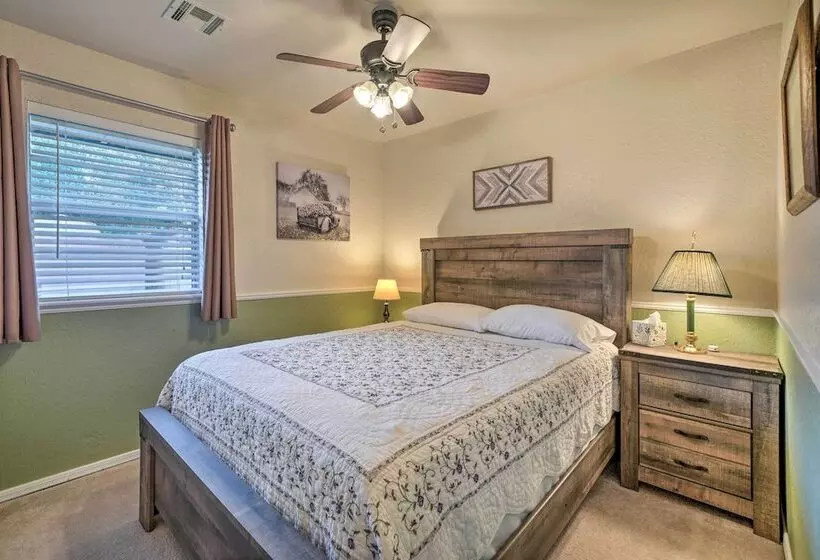 Home W/ Screened Porch ~ 10 Miles To Dtwn Okc!