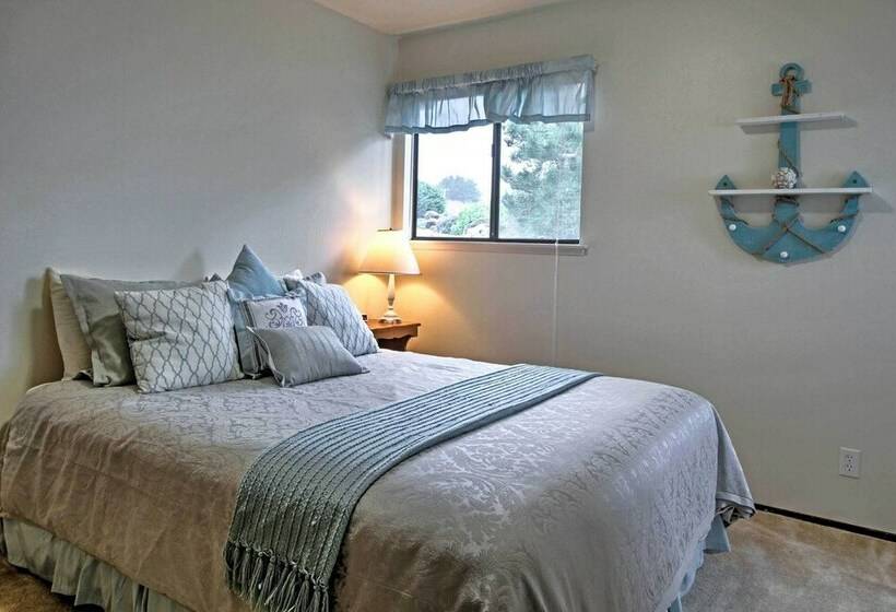 Irish Beach  Ocean View  Home On Manchester Coast!