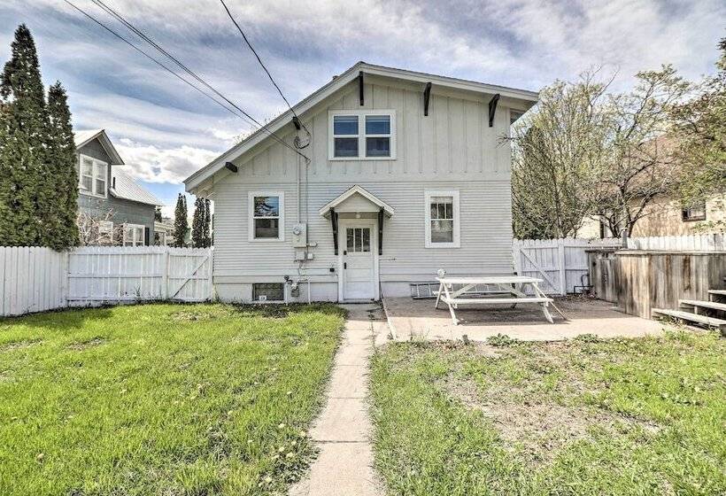 Luxe Glacier Getaway: Walk To Downtown Kalispell!