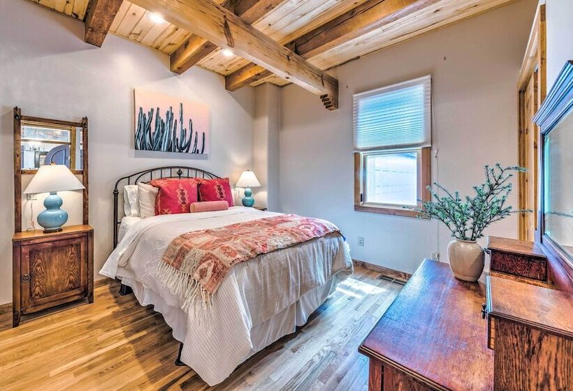 Luxe Ruidoso Home W/ Hot Tub + Mountain Views