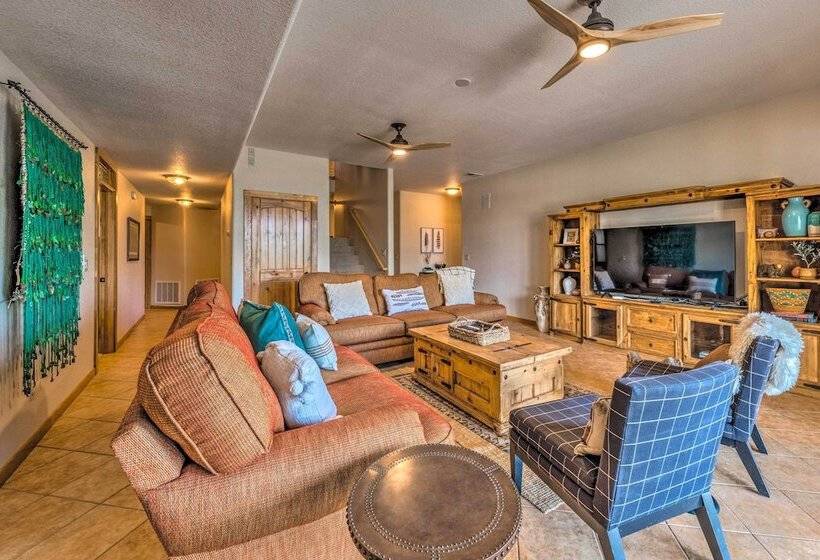 Luxe Ruidoso Home W/ Hot Tub + Mountain Views