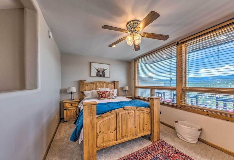 Luxe Ruidoso Home W/ Hot Tub + Mountain Views