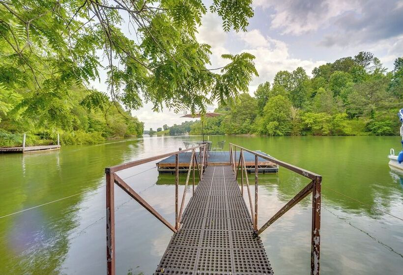 Modern Tims Ford Lake Home W/ Private Dock & Pool!