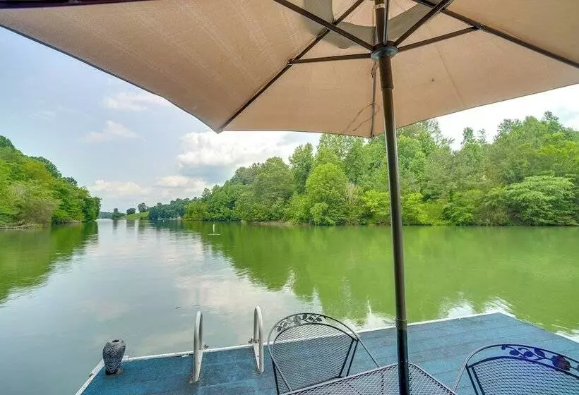 Modern Tims Ford Lake Home W/ Private Dock & Pool!