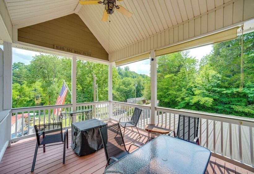 Modern Tims Ford Lake Home W/ Private Dock & Pool!