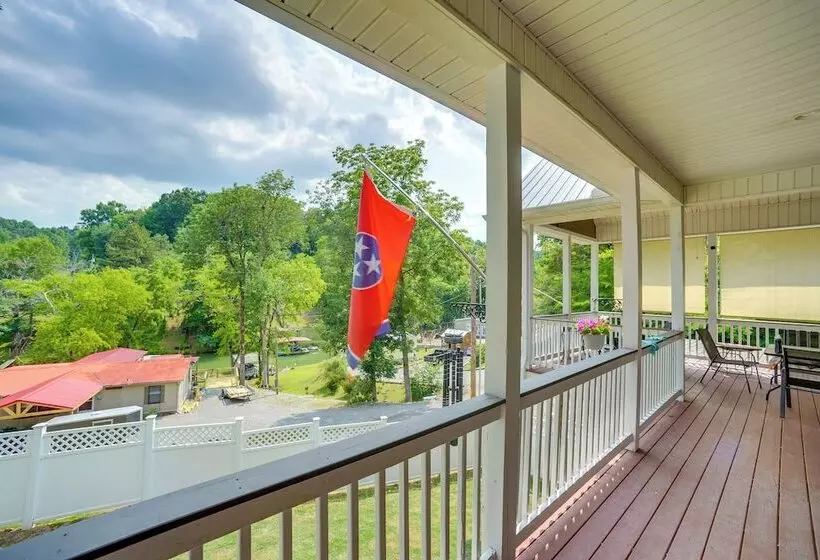 Modern Tims Ford Lake Home W/ Private Dock & Pool!