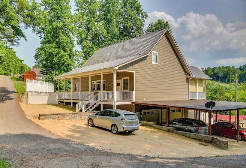 Modern Tims Ford Lake Home W/ Private Dock & Pool!