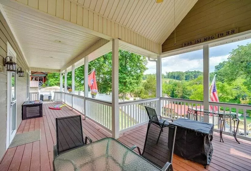 Modern Tims Ford Lake Home W/ Private Dock & Pool!