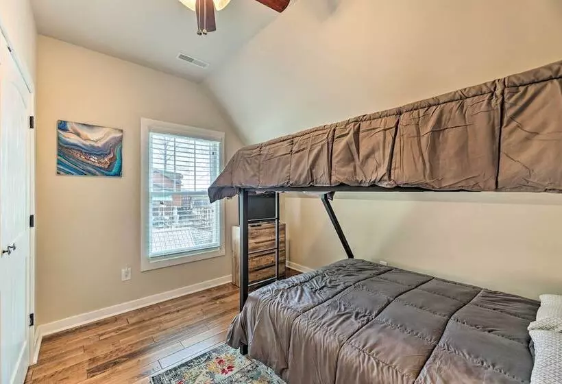 Modern Tims Ford Lake Home W/ Private Dock & Pool!