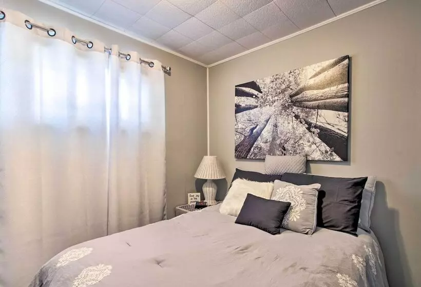 Modern Crosby Retreat < 1 Mi To Serpent Lake!