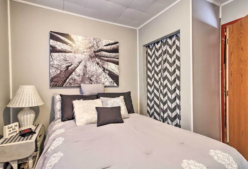 Modern Crosby Retreat < 1 Mi To Serpent Lake!