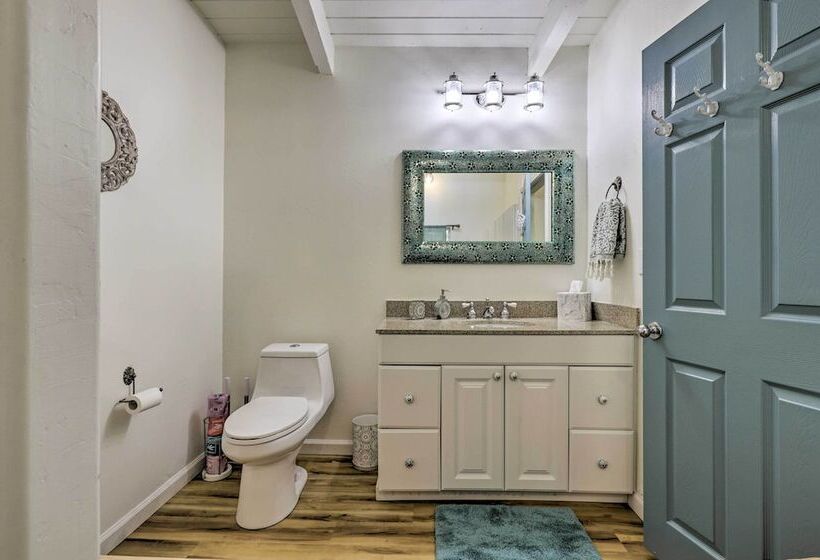 Loch Lomond Cabin W/ Hot Tub, Near Wineries!