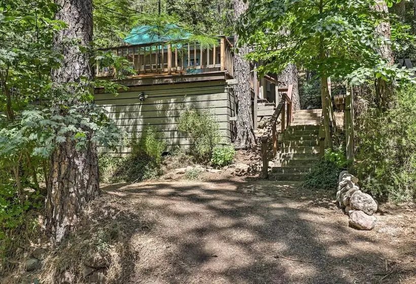 Loch Lomond Cabin W/ Hot Tub, Near Wineries!