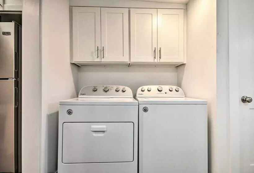 Modern Oregon House   1/2 Mi From Rockaway Beach!