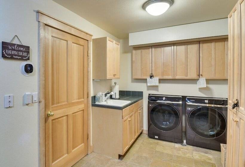 Mountain Home ~ 5 Mi To Winter Park Resort!