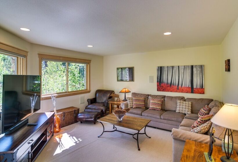 Mountain Home ~ 5 Mi To Winter Park Resort!