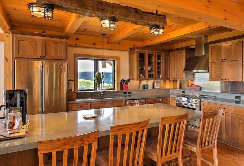 Naples Cabin W/ Lake Views & Wraparound Deck!