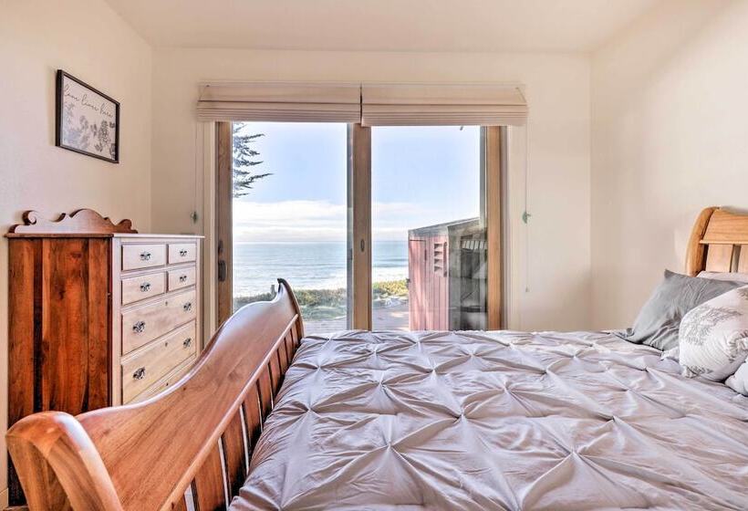 Oceanfront Point Arena House W/ Lovely Deck!