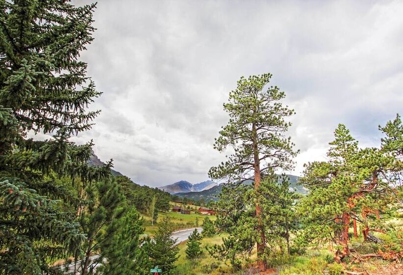 Peaceful Pines Estes Park Home: Longs Peak View