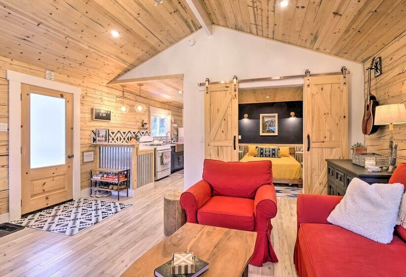 Picturesque Alma Log Cabin W/ Deck & Grill!