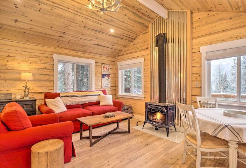 Picturesque Alma Log Cabin W/ Deck & Grill!