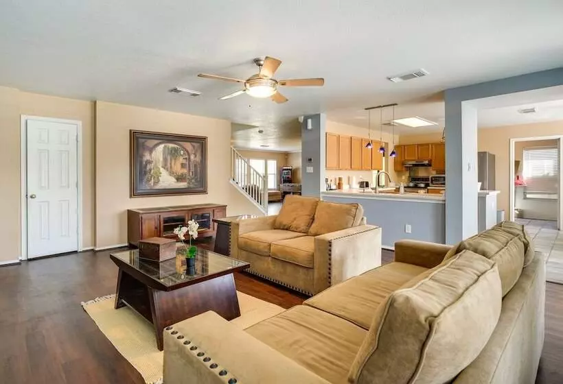 San Antonio Home W/ Private Hot Tub + Pool!