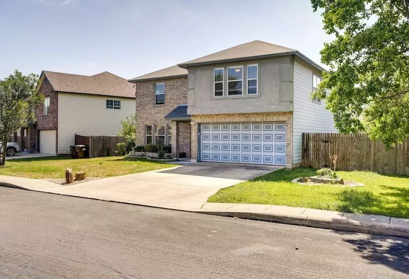 San Antonio Home W/ Private Hot Tub + Pool!